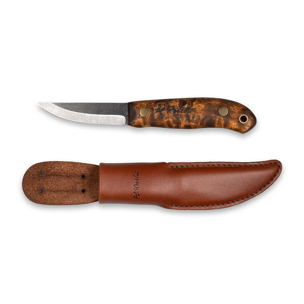 Rosellis handmade Finnish outdoor knife with a full tang blade. Based on our Carpenter knife. Stained curly birch handle and handmade leather sheath. 